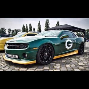 Meet your Posher, Flo